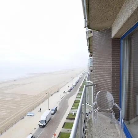 Coastal In Steps From The Sea Apartment Middelkerke