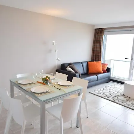 Coastal In Steps From The Sea Apartment Middelkerke