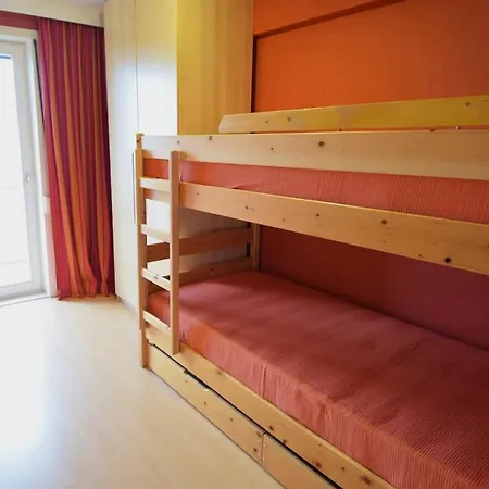 Coastal In Steps From The Sea Apartment Middelkerke